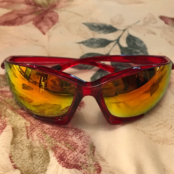 Fossil Sunglasses - Picture 2 of 4